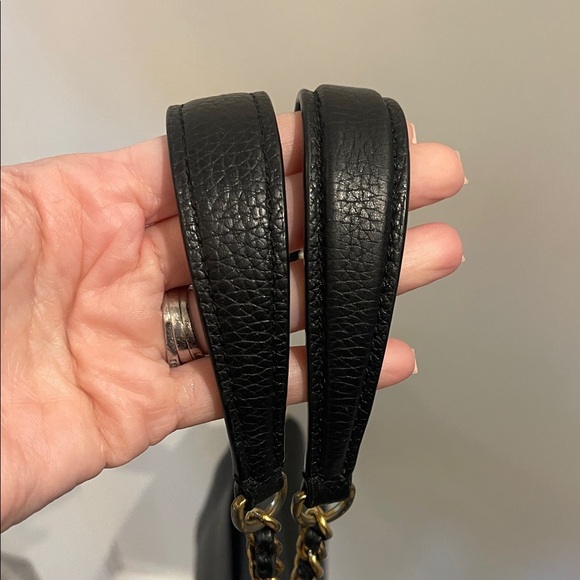 Tory Burch Black Shoulder Bag with Gold Chain - Picture 5 of 7